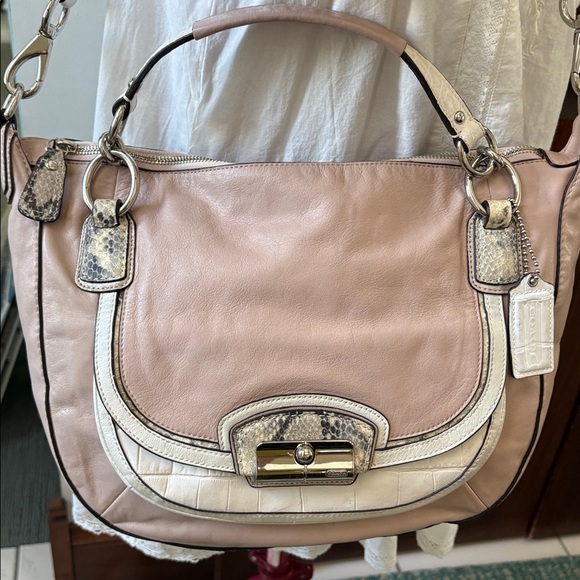 Coach  Kristin  shoulder/cross body bag pearlescent beige pink white snake skin - Picture 1 of 17